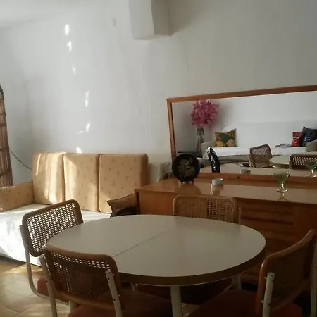 Daire Merkez Mustakil Bahce Kati Daire 2+1 Datça