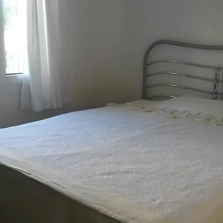 Merkez Mustakil Bahce Kati Daire 2+1 * Datca