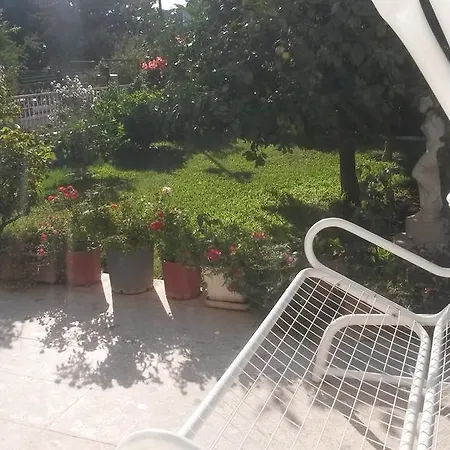 Merkez Mustakil Bahce Kati Daire 2+1 Apartment Datca